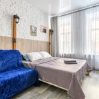 Двуспальное кровать и раскладное кресло