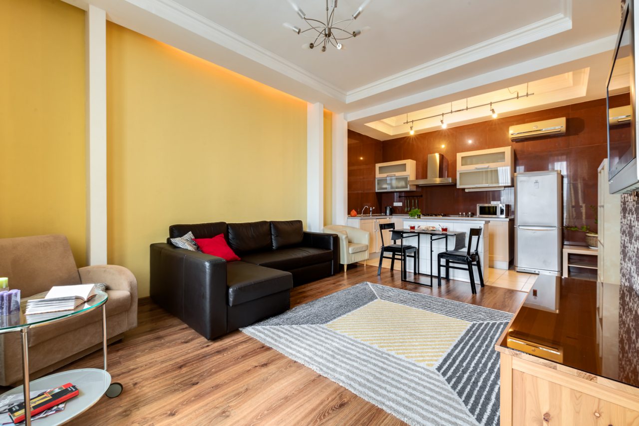 Апартаменты RentalSPb на Кирочной, Санкт-Петербург