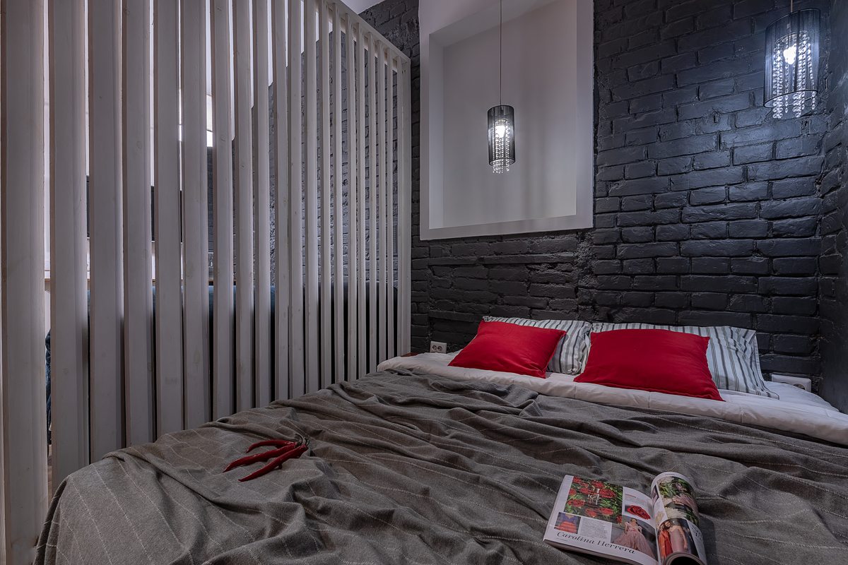 Двуспальная кровать