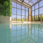 Бассейн с подогревом, Отель GREENGATE HOTEL&SPA