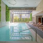 Бассейн с подогревом, Отель GREENGATE HOTEL&SPA