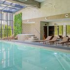 Бассейн с подогревом, Отель GREENGATE HOTEL&SPA