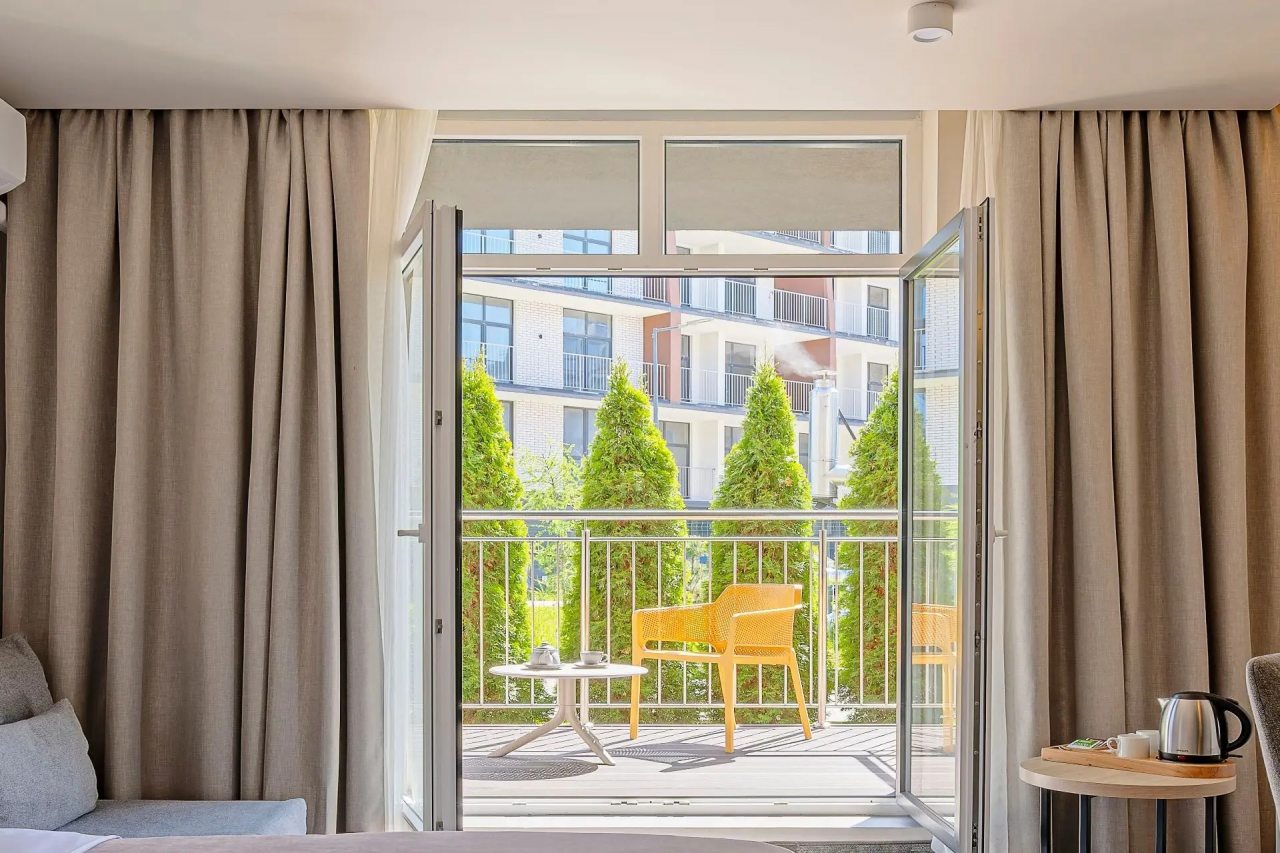 Улучшенный (Улучшенный номер с одной большой кроватью ПРОМО), Отель GREENGATE HOTEL&SPA