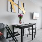 Обеденный стол