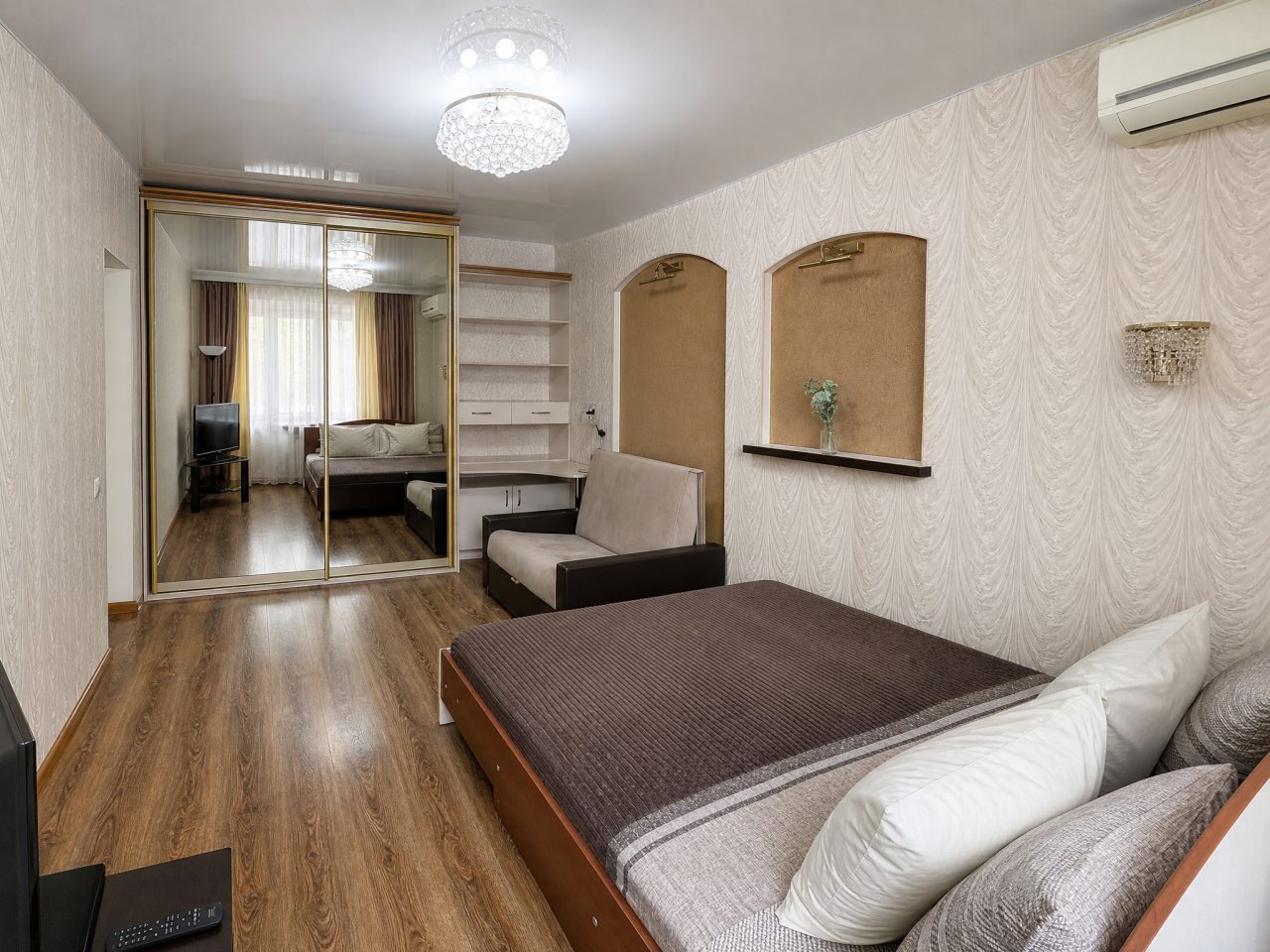 Апартаменты ApartLux на Чаянова, Москва