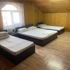 Трёхместный и более (Стандартный пятиместный номер), Отель 7 Ночей - Гавань