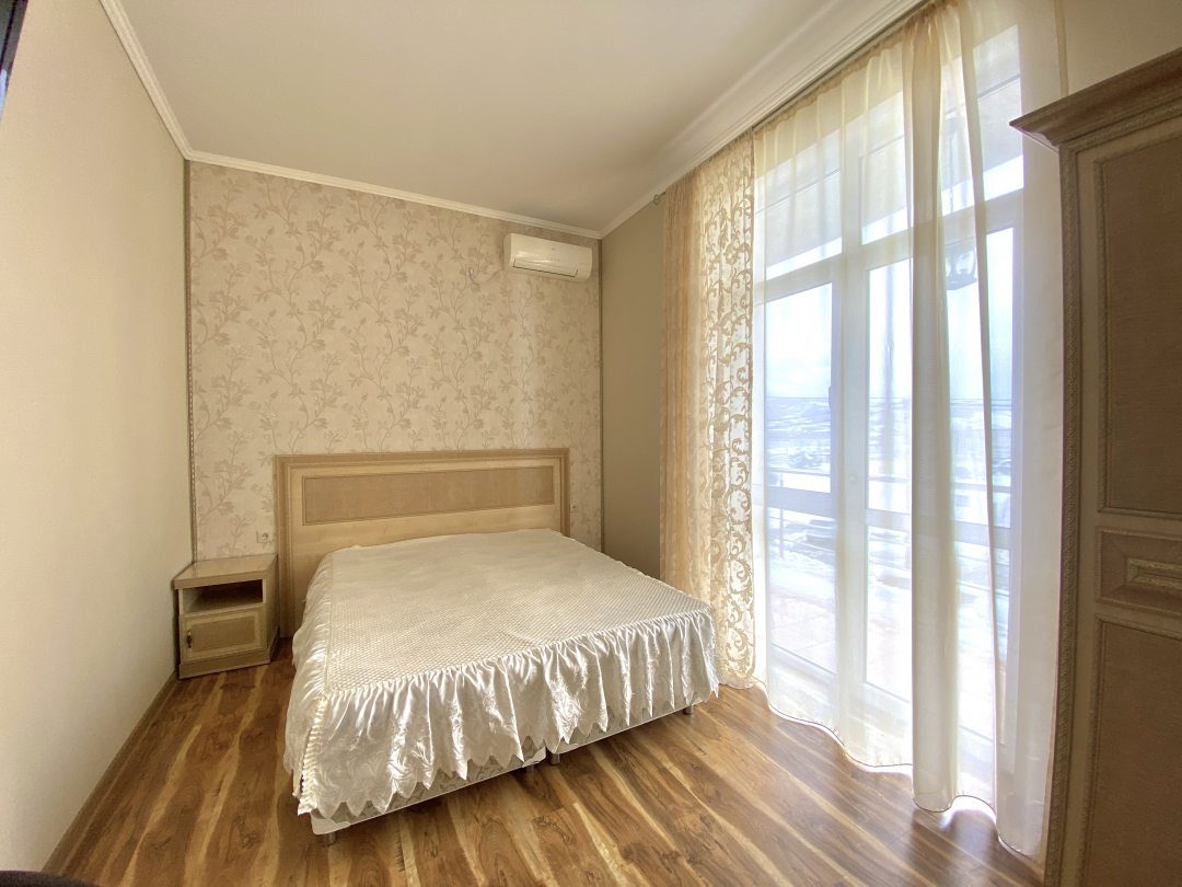 Апартаменты (Апартаменты   вид на горы ( 2х спальная)) апарт-отеля Red Rose, Сириус