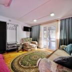 Трехместный (Семейный номер с балконом,с телевизором и видом на горы), База отдыха Архыз Сити Софийская поляна