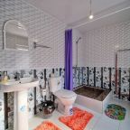 Трехместный (С собственной ванной комнатой,с телевизором и с видом на горы), База отдыха Архыз Сити Софийская поляна