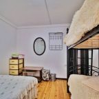 Четырехместный (С общей ванной комнатой с видом на горы), База отдыха Архыз Сити Софийская поляна