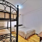 Четырехместный (С общей ванной комнатой с видом на горы), База отдыха Архыз Сити Софийская поляна