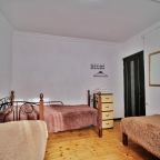 Трёхместный и более (С общей ванной комнатой с видом на горы), База отдыха Архыз Сити Софийская поляна