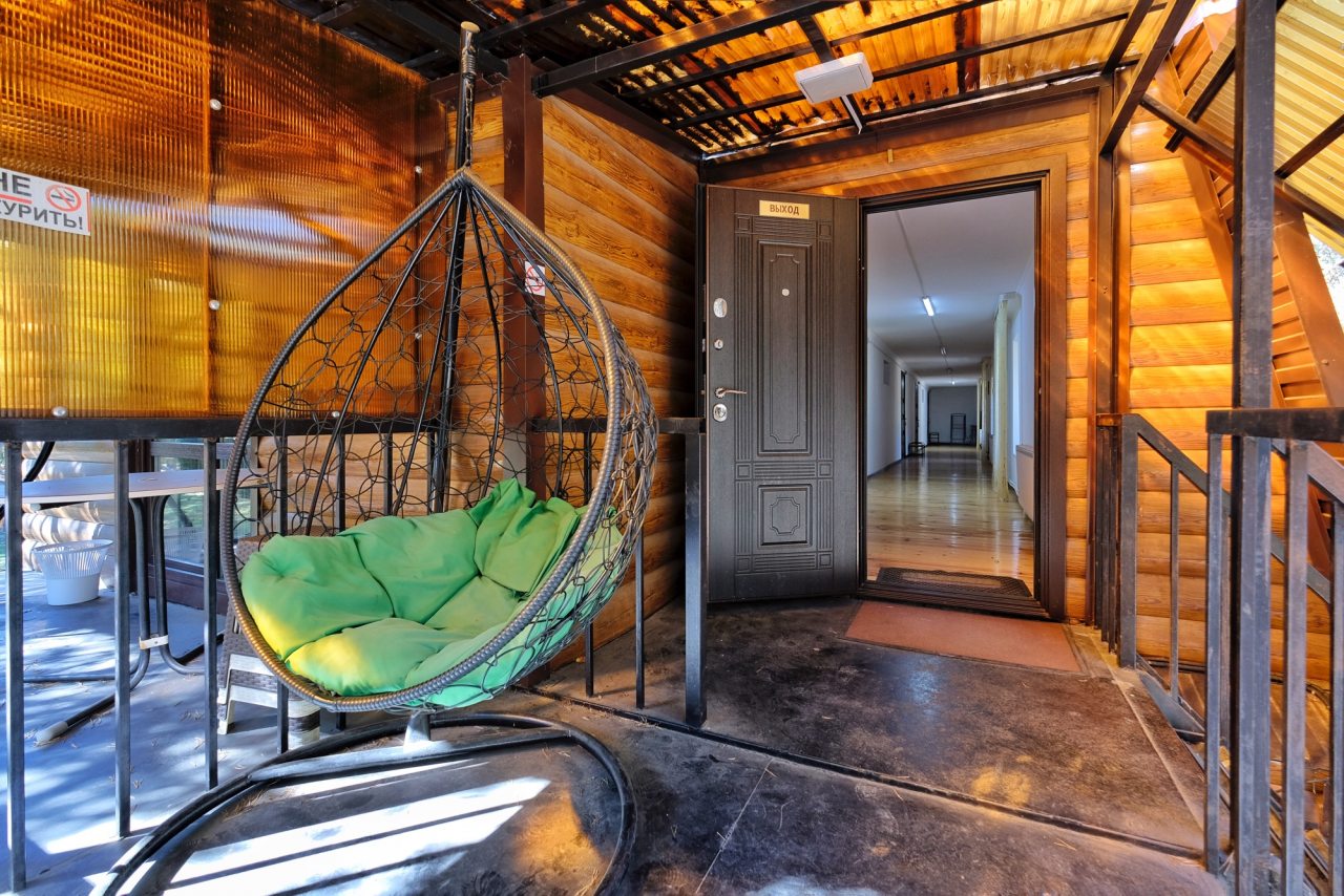 Трехместный (Семейный номер с балконом,с телевизором и видом на горы), База отдыха Архыз Сити Софийская поляна