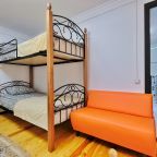 Четырехместный (С раздельными кроватями и собственными удобствами,с телевизором и видом на горы), База отдыха Архыз Сити Софийская поляна