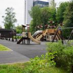 Студио (Двухместная смарт с качелью и лоджией (Серая)), Апартаменты Pavlov на Уральской