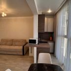 Апартаменты (Семейные с отдельной спальней 90), Апартаменты Сочипосуточно на Роз