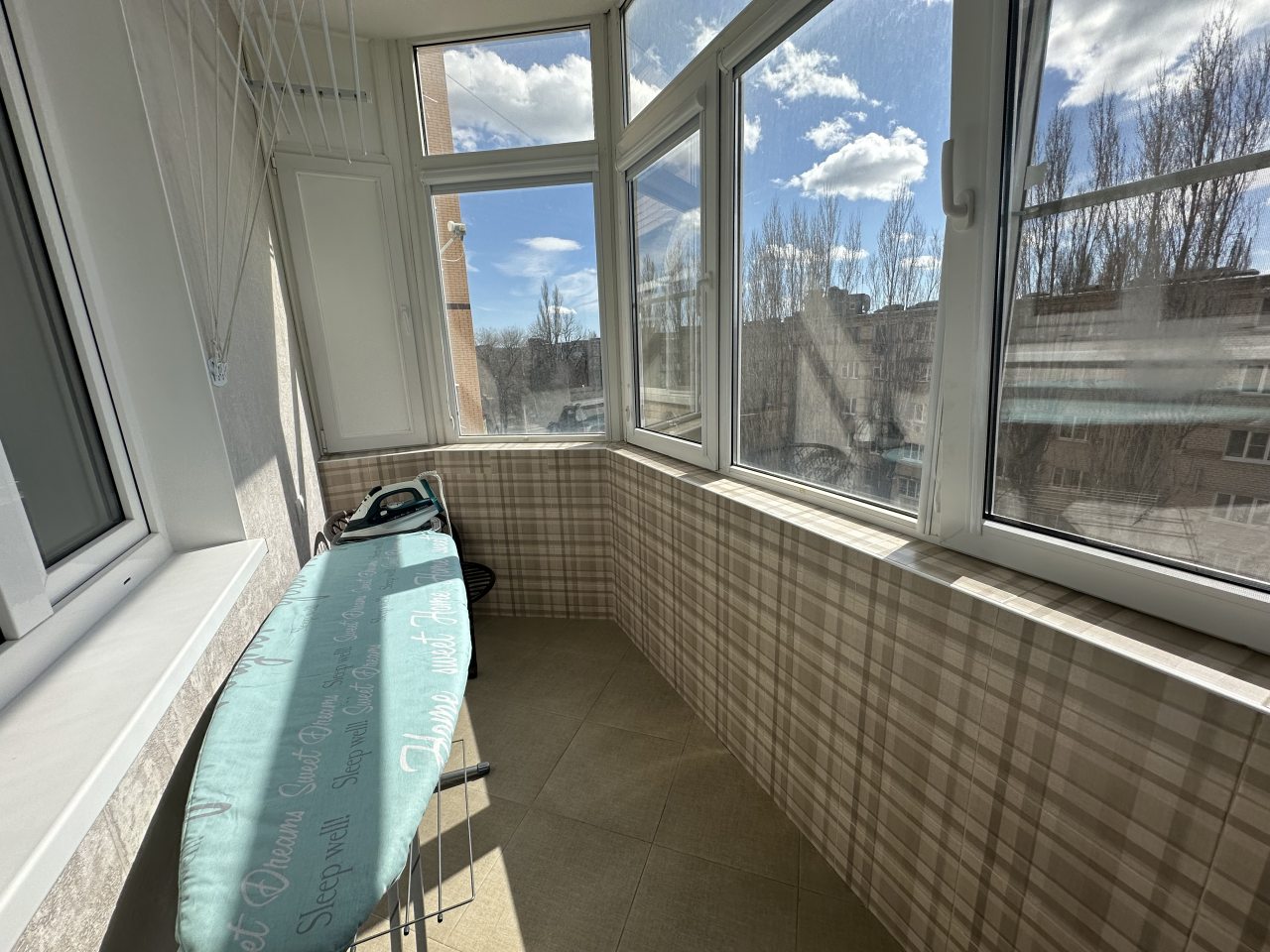Апартаменты (Чкалова 37, кв. 16), Квартира на улицы Чкалова 37