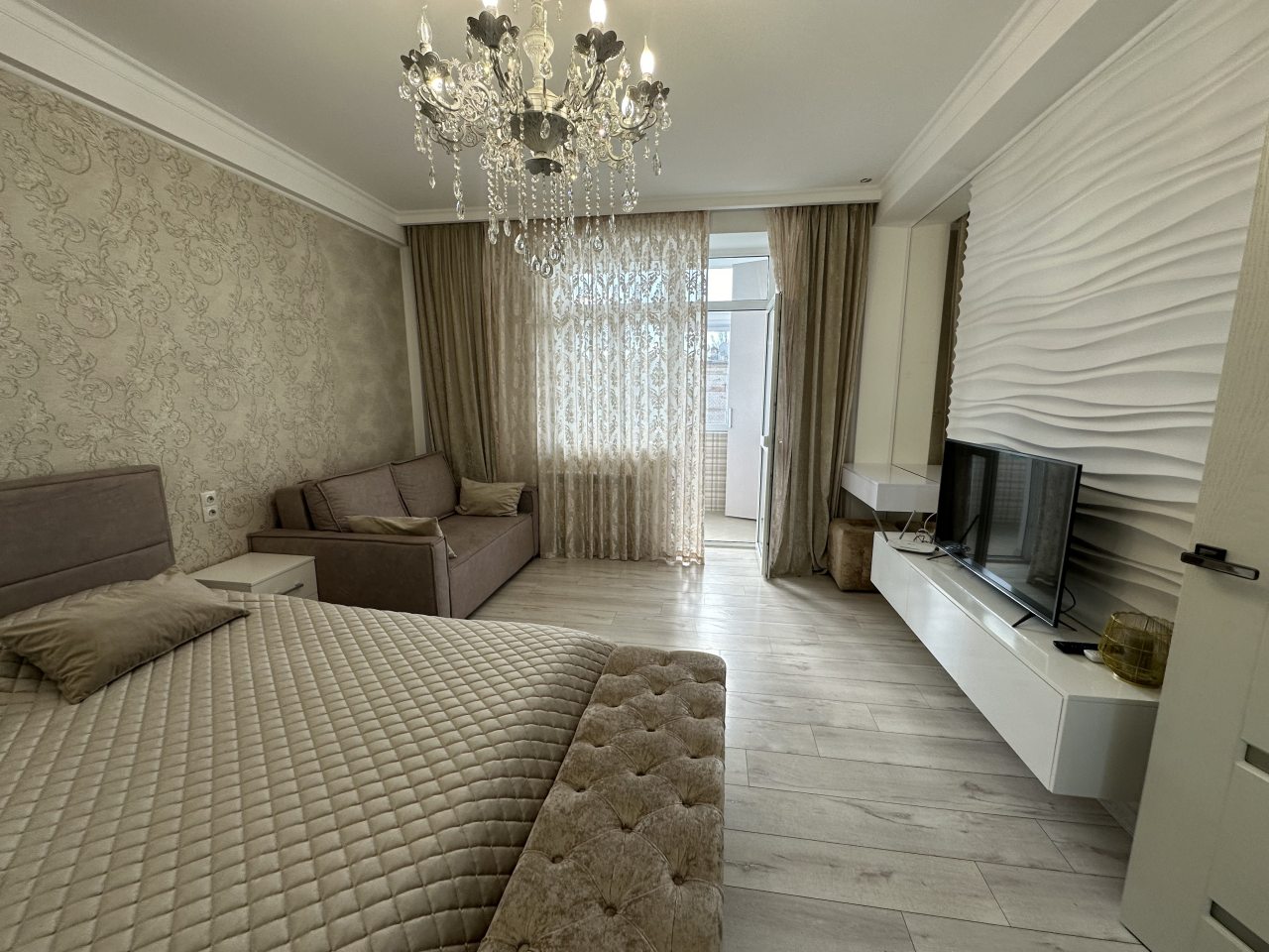 Апартаменты (Чкалова 37, кв. 16), Квартира на улицы Чкалова 37