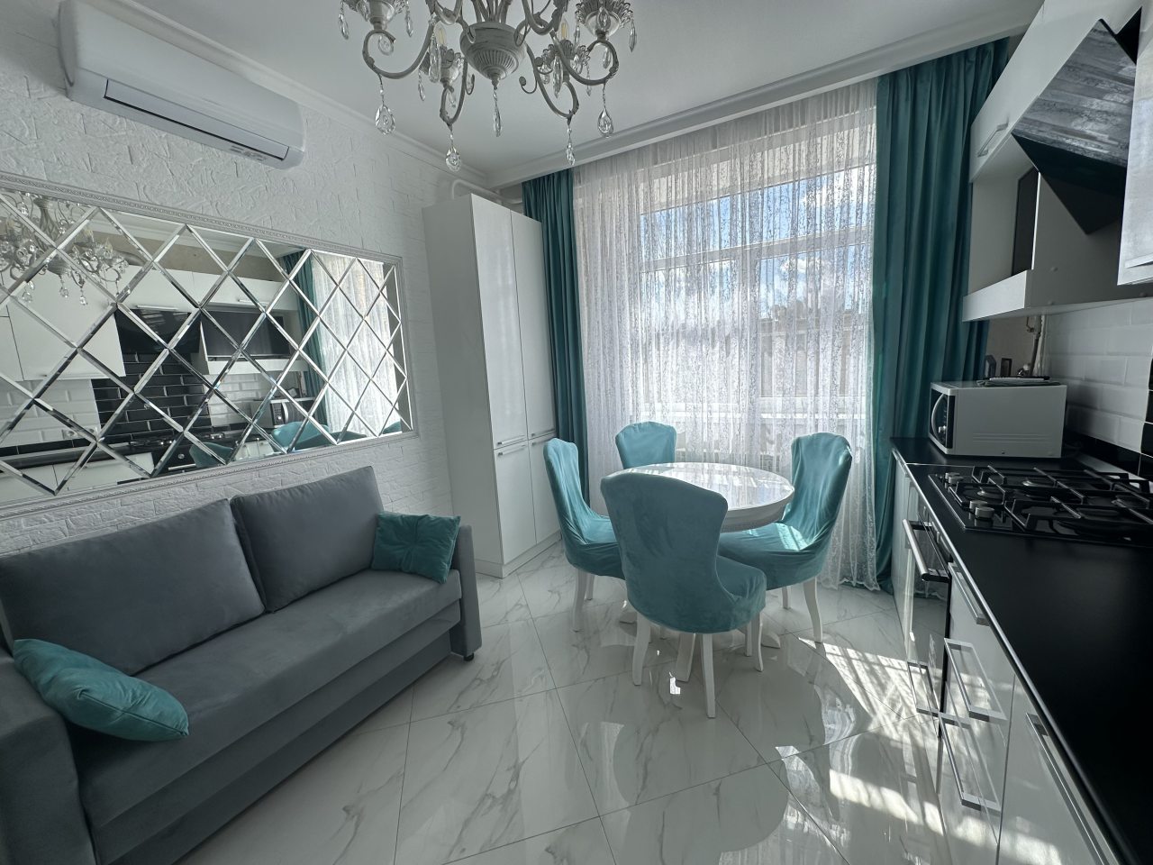 Апартаменты (Чкалова 37, кв. 16), Квартира на улицы Чкалова 37