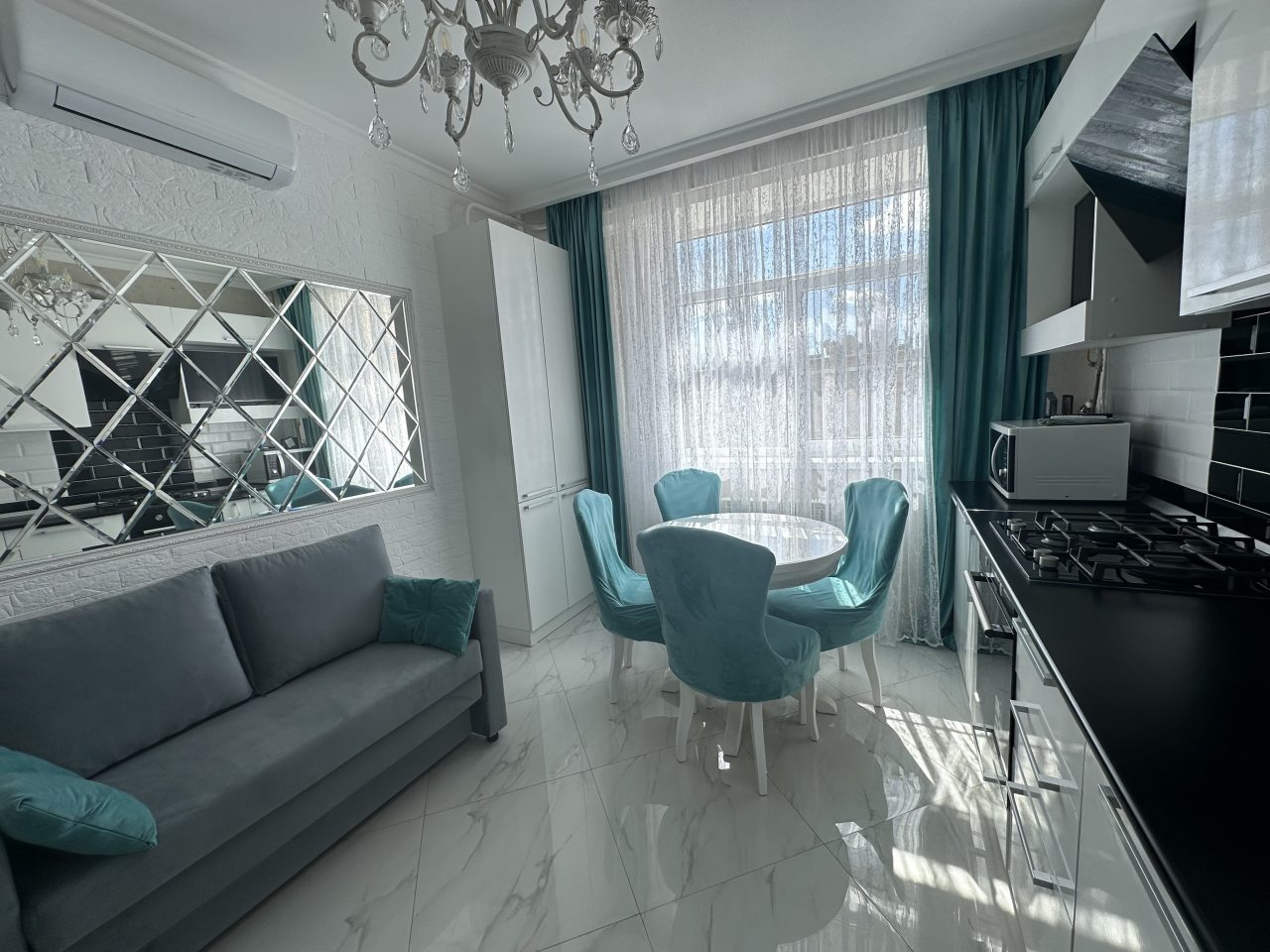 Апартаменты (Чкалова 37, кв. 16), Квартира на улицы Чкалова 37