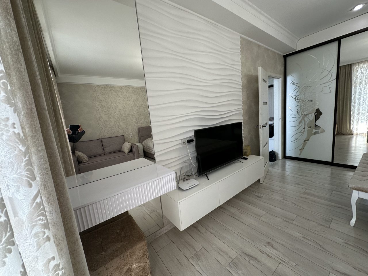 Апартаменты (Чкалова 37, кв. 16), Квартира на улицы Чкалова 37