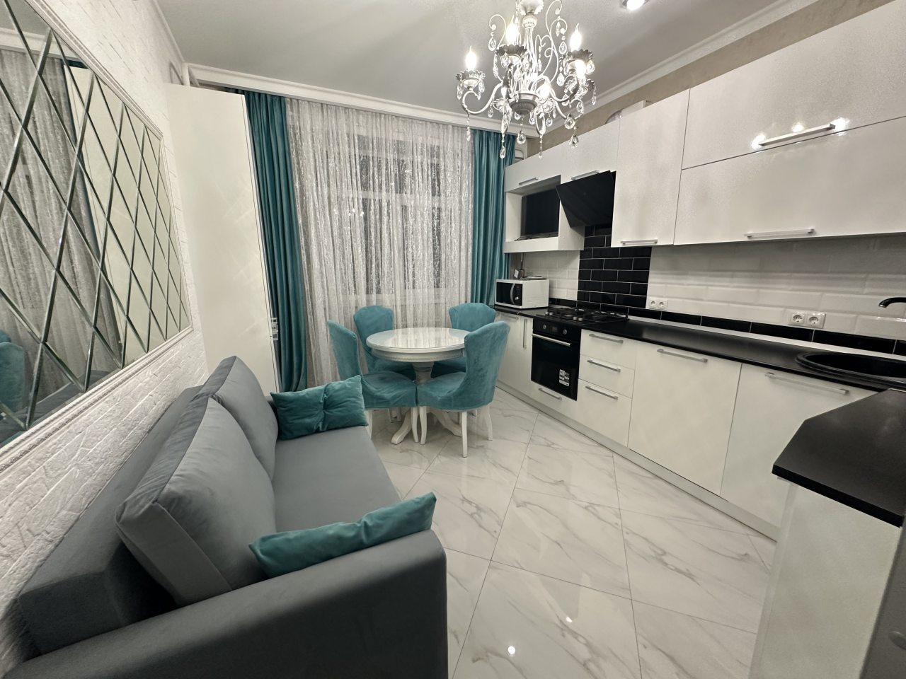 Апартаменты (Чкалова 37, кв. 16), Квартира на улицы Чкалова 37