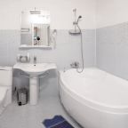 Ванная комната в номере гостиницы Невский, Буденновск