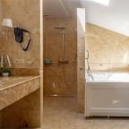 Люкс (Executive Suite с джакузи), Отель Vertex