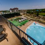 Детский бассейн, Отель Brass Family