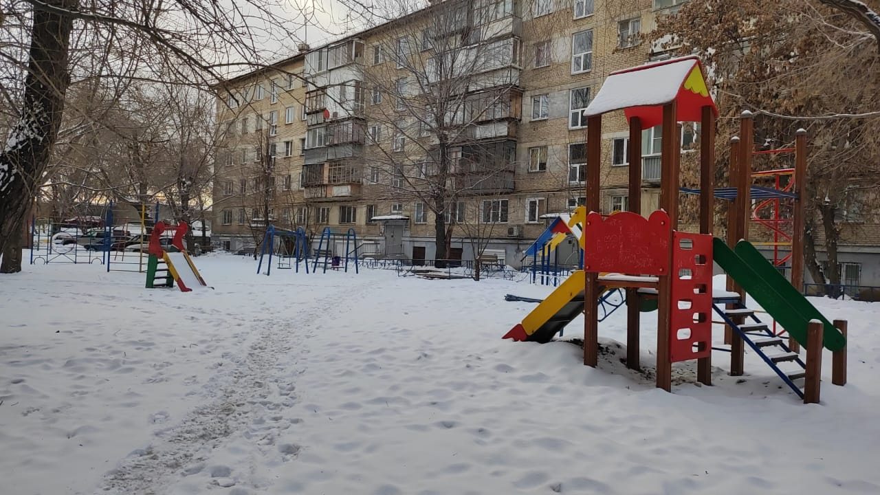 Детская площадка, Апартаменты Пять Звёзд ТРК Горки