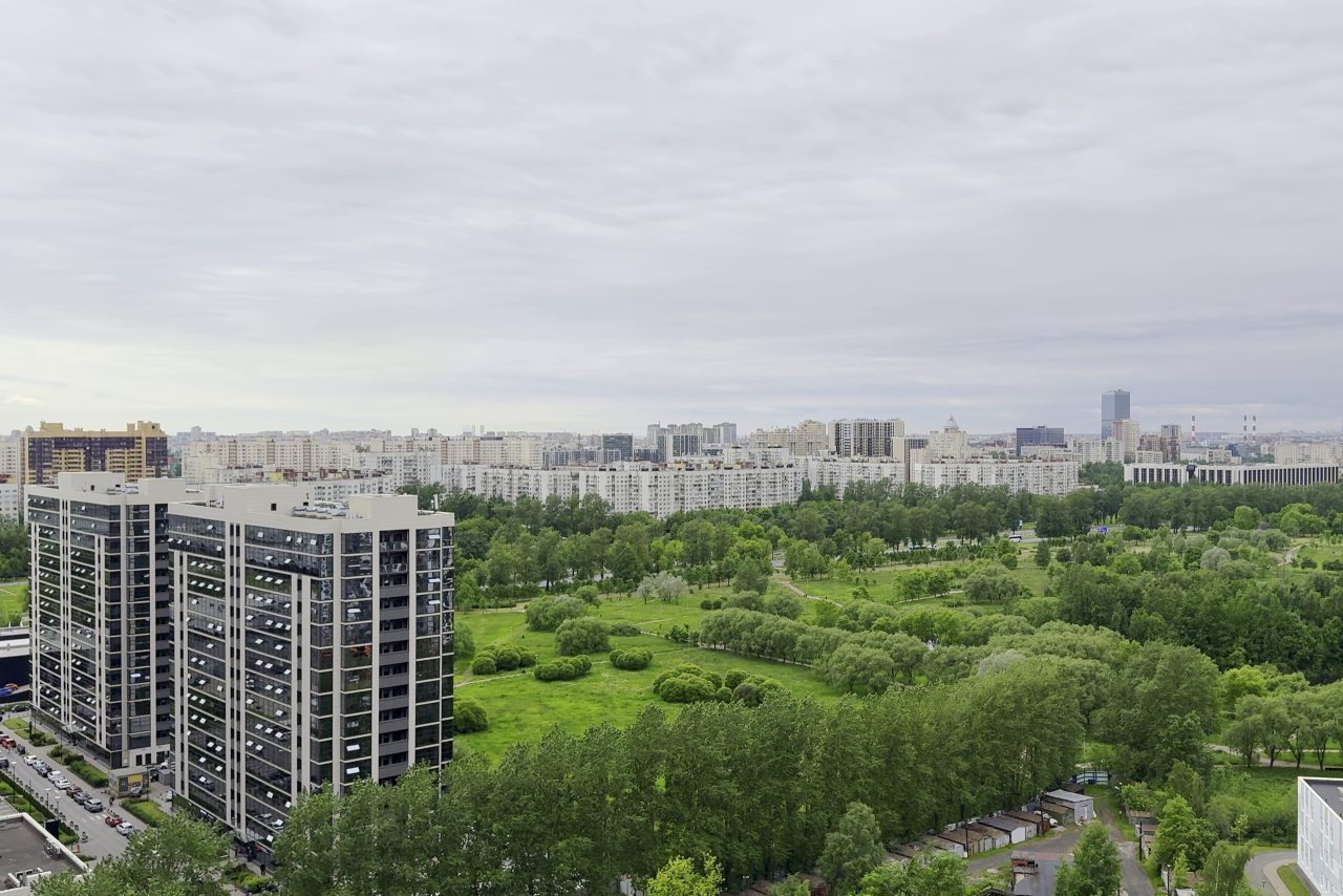 Четырехместный (Номер комфорт на 19 этаже), Отель Луна Пулково
