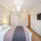 Семиместный (Пять Звезд Большая Квартира), Апартаменты Пять Звезд Большая Квартира