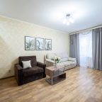 Семиместный (Пять Звезд Большая Квартира), Апартаменты Пять Звезд Большая Квартира