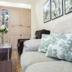 Семиместный (Пять Звезд Большая Квартира), Апартаменты Пять Звезд Большая Квартира