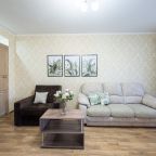 Семиместный (Пять Звезд Большая Квартира), Апартаменты Пять Звезд Большая Квартира