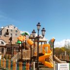 Детская площадка, Апартаменты в Резиденции у моря (на Приморской 2)