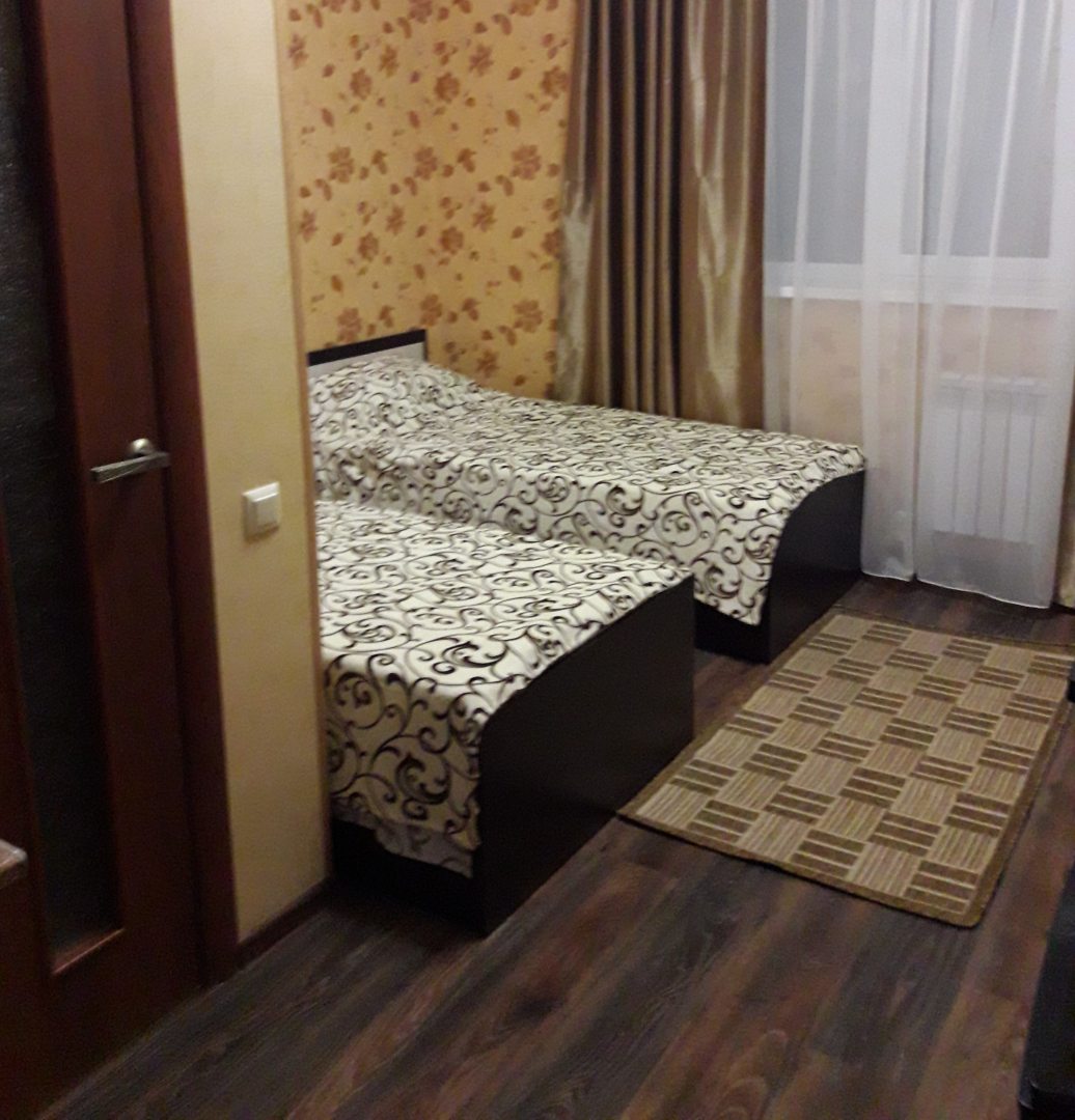 Студио (№3 Двухместный с раздельными кроватями 1 этаж) гостевого дома КАРАМЕЛЬ, Севастополь