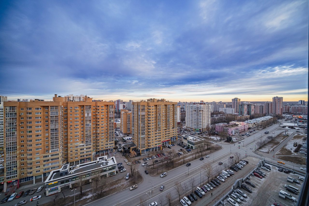 Квартира (Однокомнатная в ЖК Солнечный остров ул. 8 Марта 190 этаж 16 с отдельной спальней), Апартаменты ROOMS-EKB