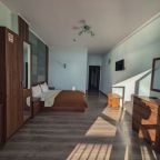 Четырехместный (Двухкомнатный люкс с кухней (вид на море)), Апарт-отель Жуковка