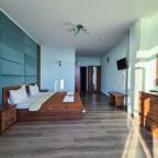 Четырехместный (Двухкомнатный люкс с кухней (вид на море)), Апарт-отель Жуковка