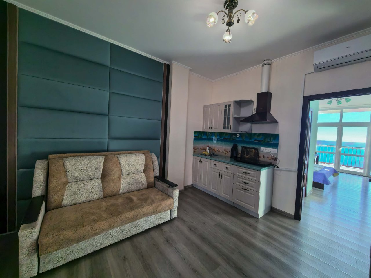 Четырехместный (Двухкомнатный люкс с кухней (вид на море)), Апарт-отель Жуковка