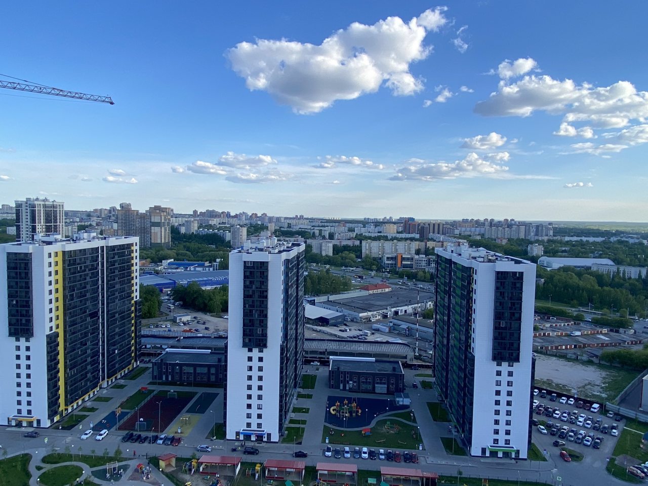 Панорамный вид, Апартаменты ЖК Родина метро Горки