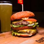 Доставка еды и напитков в номер, Отель Беркут