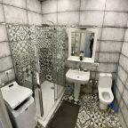 Ванная комната в дизайнерском стиле.