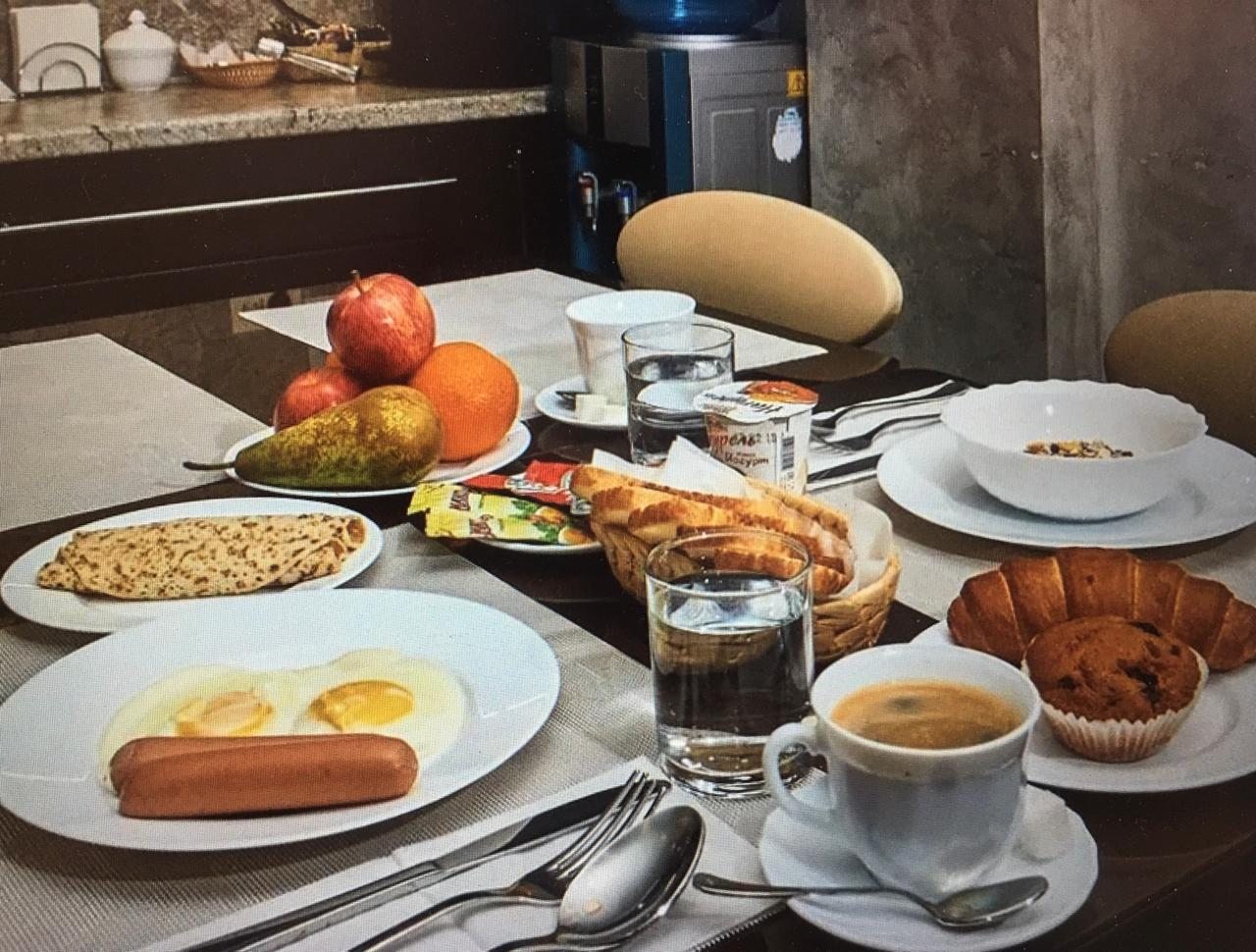 Континентальный завтрак, Отель Black Sea