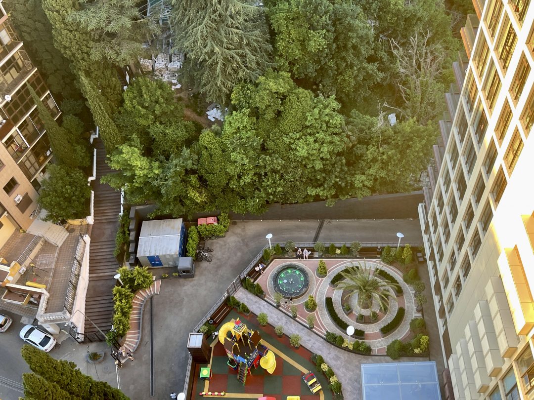 Апартамент у дендрария в ЖК «МЕТРОПОЛЬ» Высокий этаж город Сочи снять квартиру с бассейном