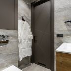 Уютная ванная комната с душем