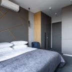 Уютная просторная студия  с двуспальной кроватью