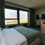 Комфортный номер  с панорамными окнами и видами на Москву