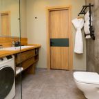 Санузел со стиральной машинкой , феном, душем